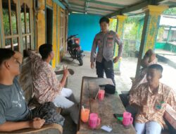 Patroli Dialogis Anggota Unit Samapta Polsek Senori Polres Tuban Polda Jatim Berikan Binluh Kepada Pelajar